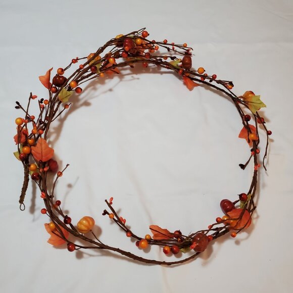 Fall Garland 5 Feet – Maple Leaves, Pumpkins, Berries, Pip Berries – Home Décor - Picture 2 of 4